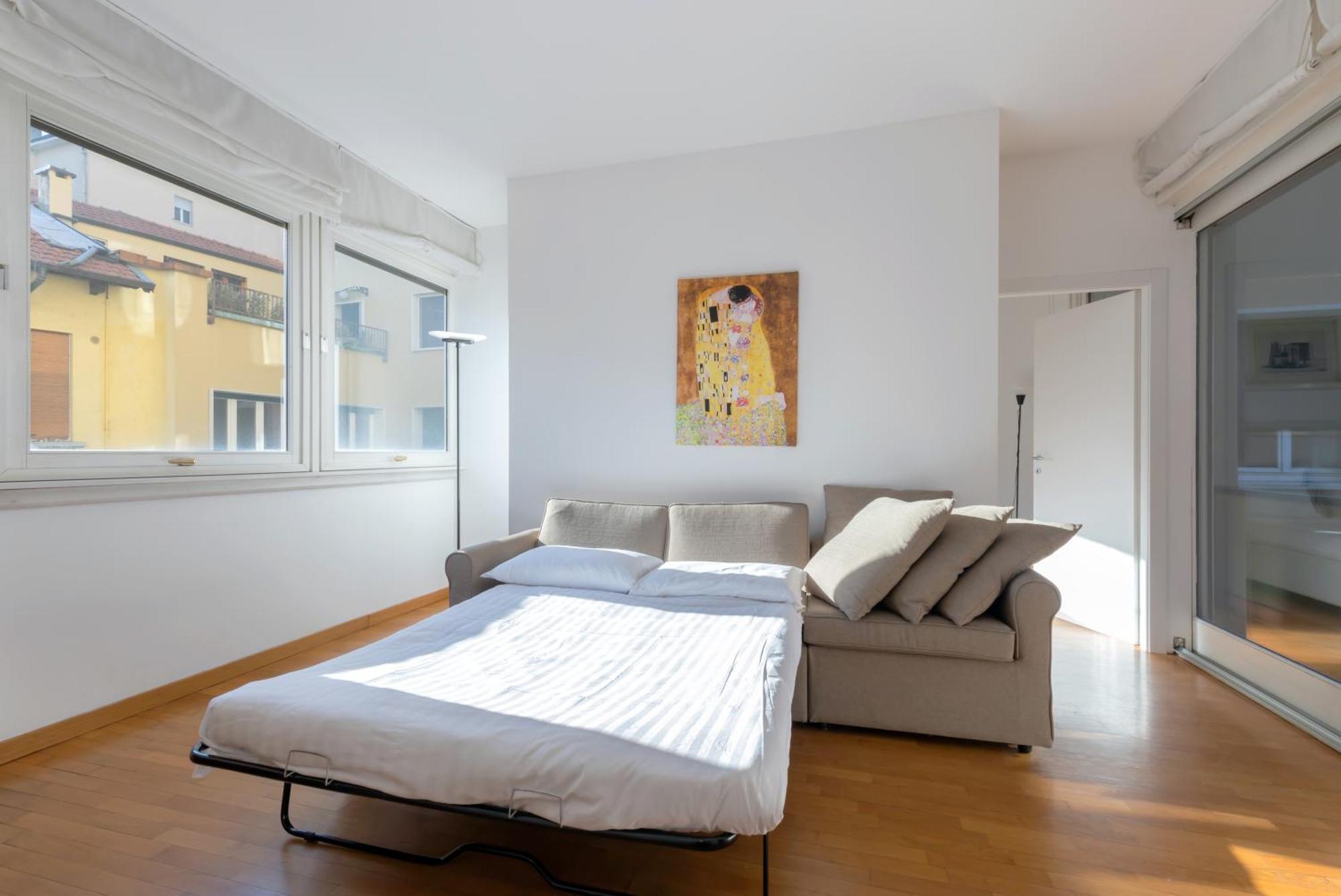 Joivy Apartments By The Lake Комо Екстериор снимка